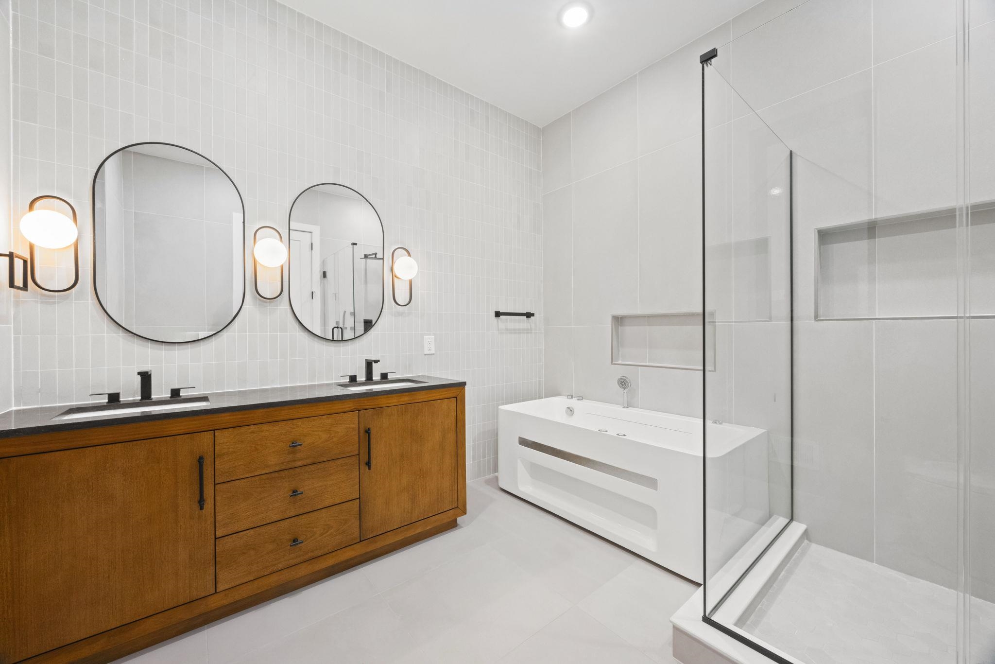 33 GRAHAM ST Unit: 1&3