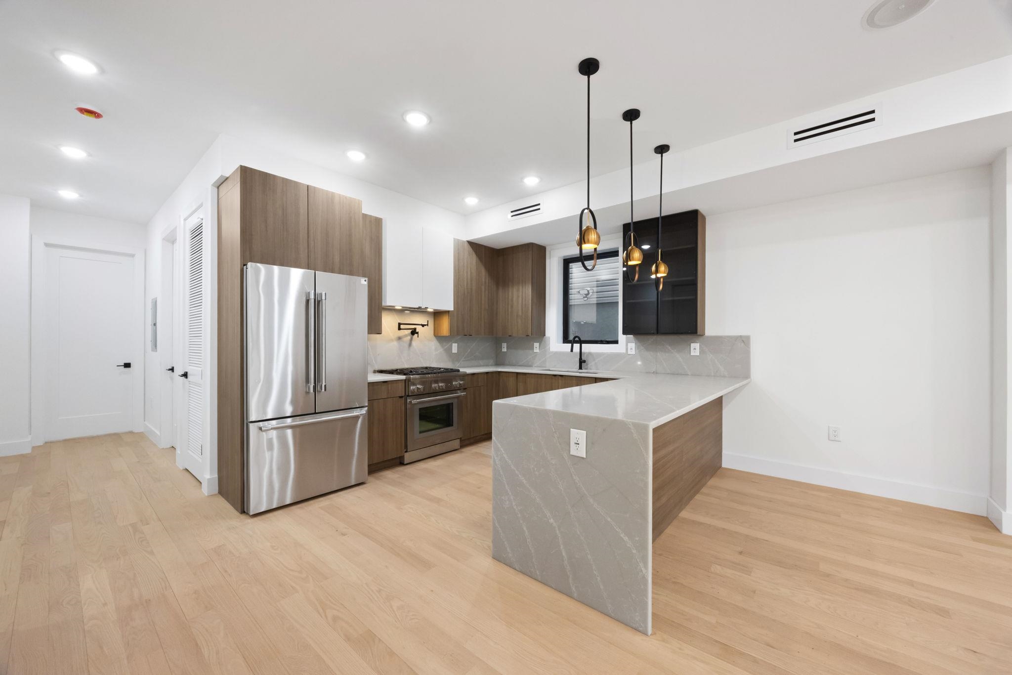 33 GRAHAM ST Unit: 1&3