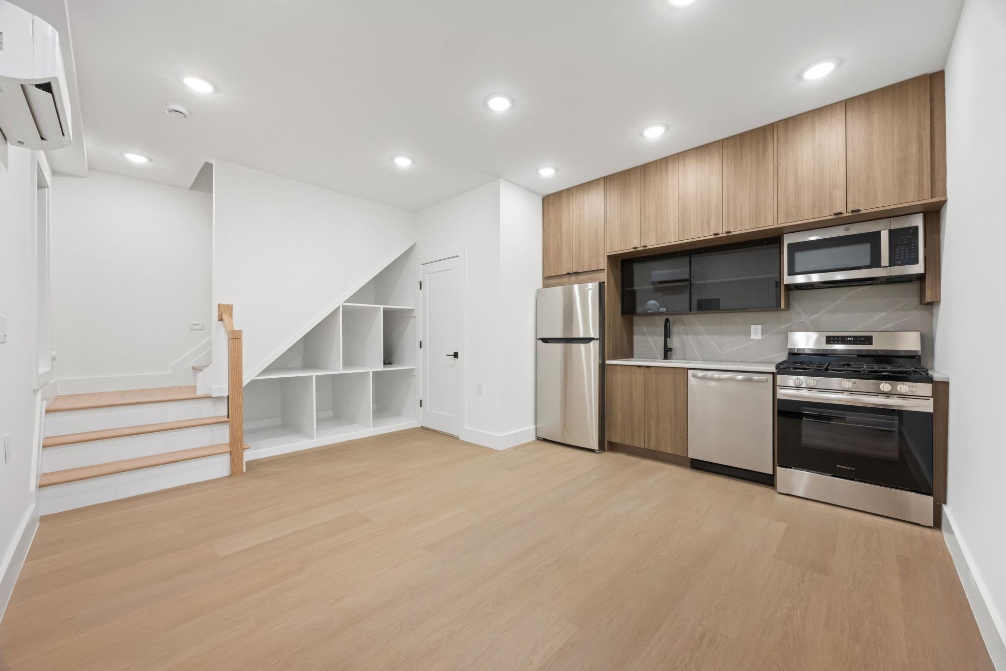 33 GRAHAM ST Unit: 1&3