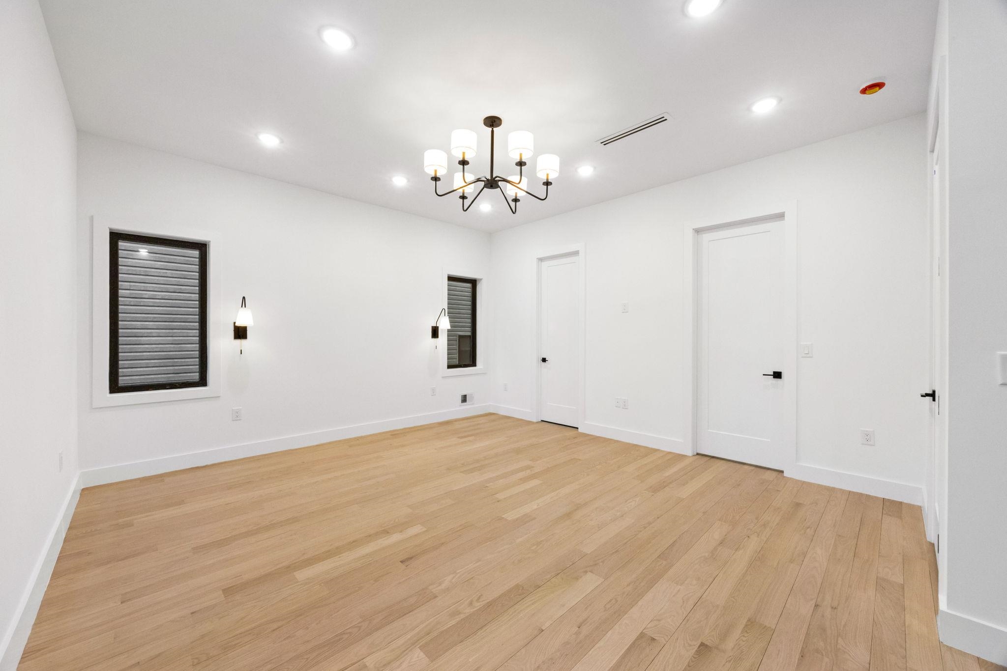 33 GRAHAM ST Unit: 1&3