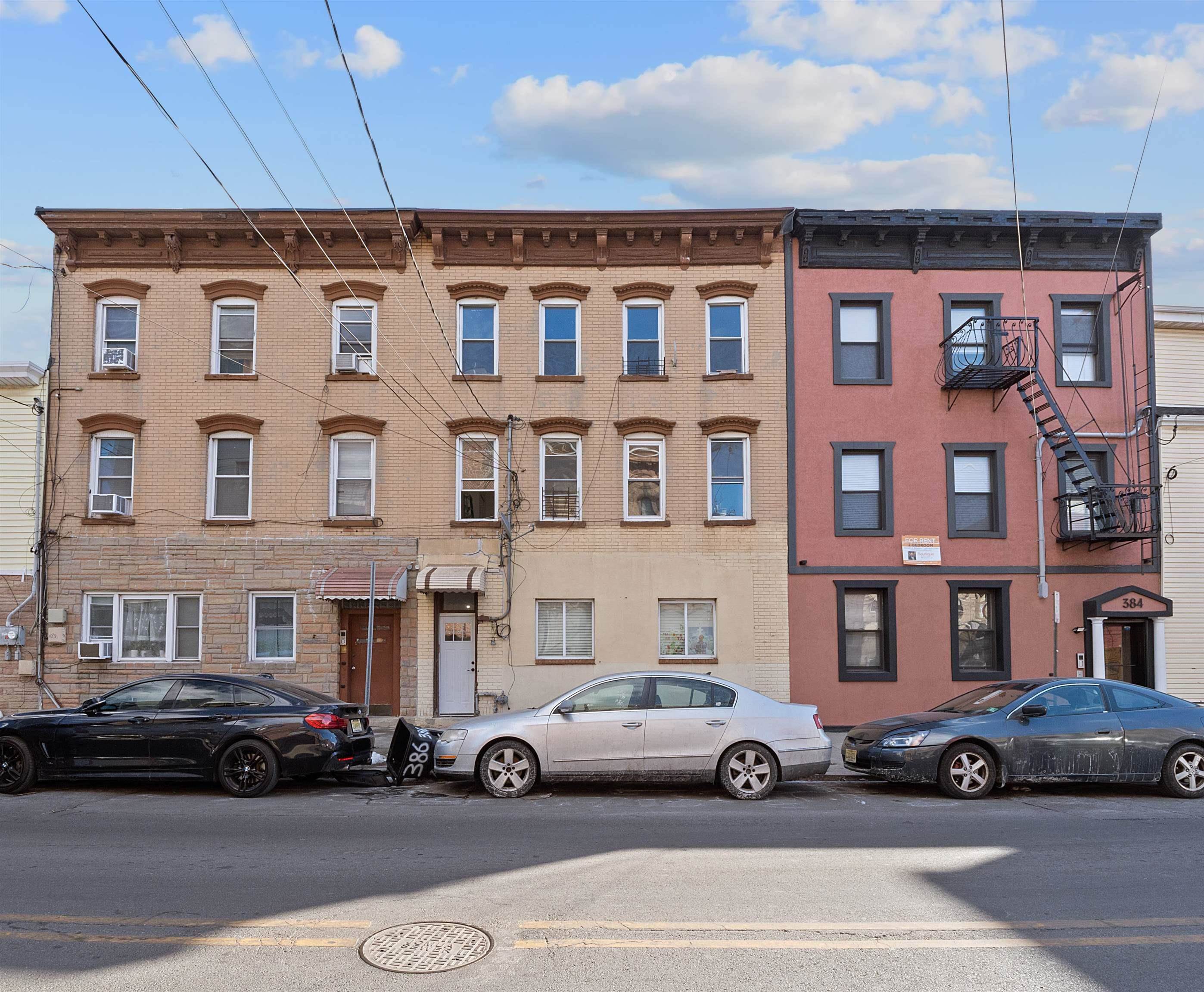 386 PALISADE AVE
