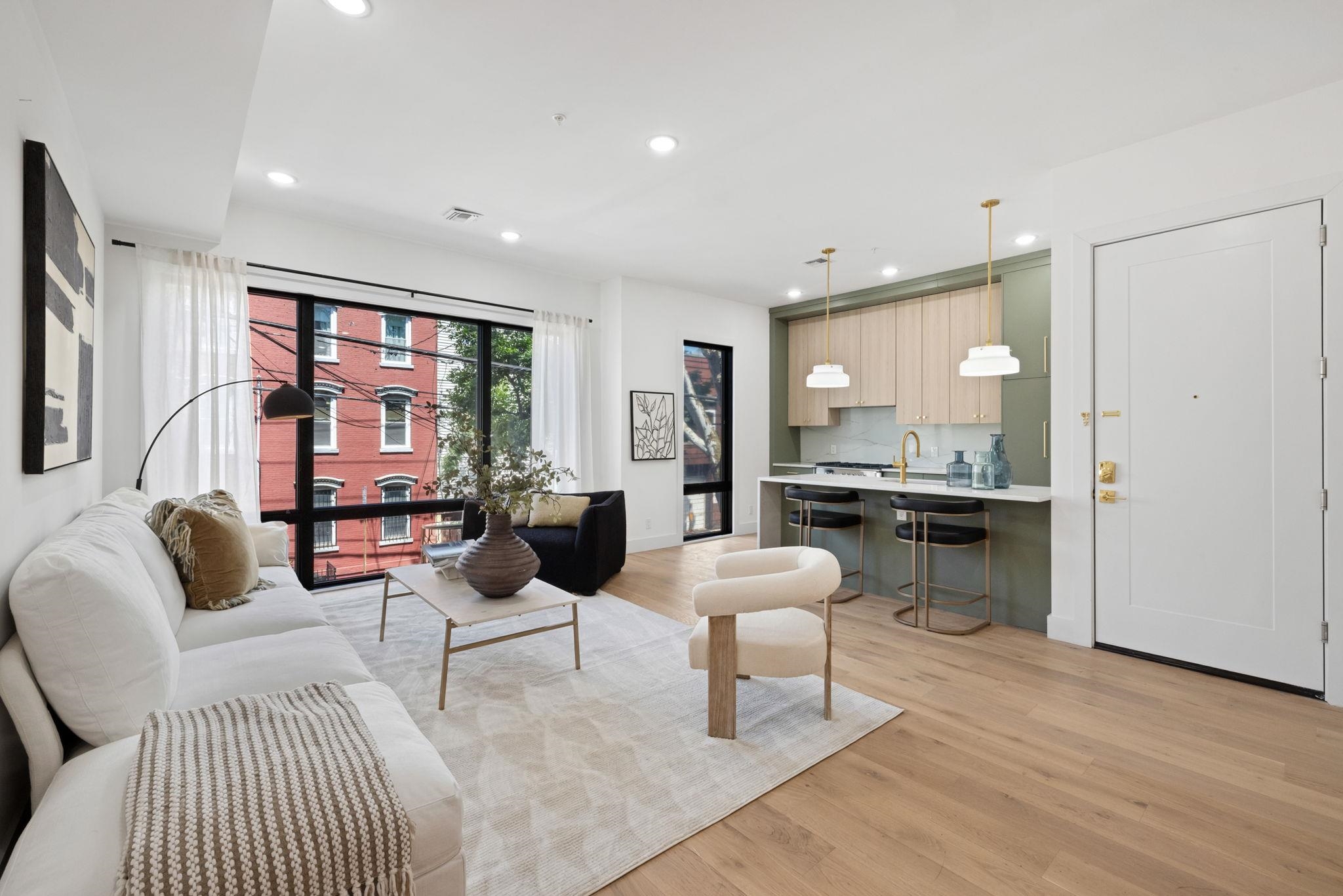 100 WEBSTER AVE Unit: 2