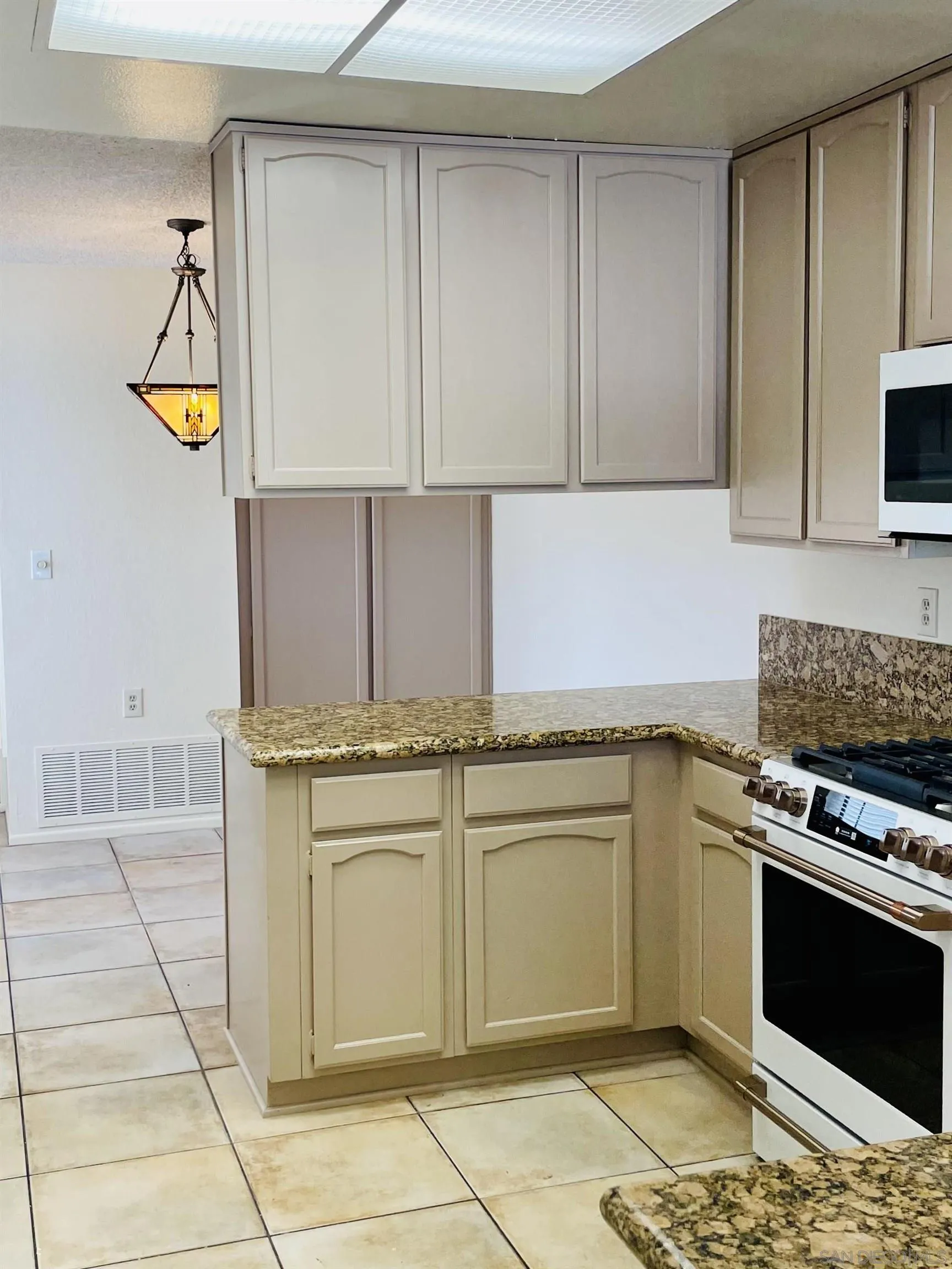 3488 Voyager Circle