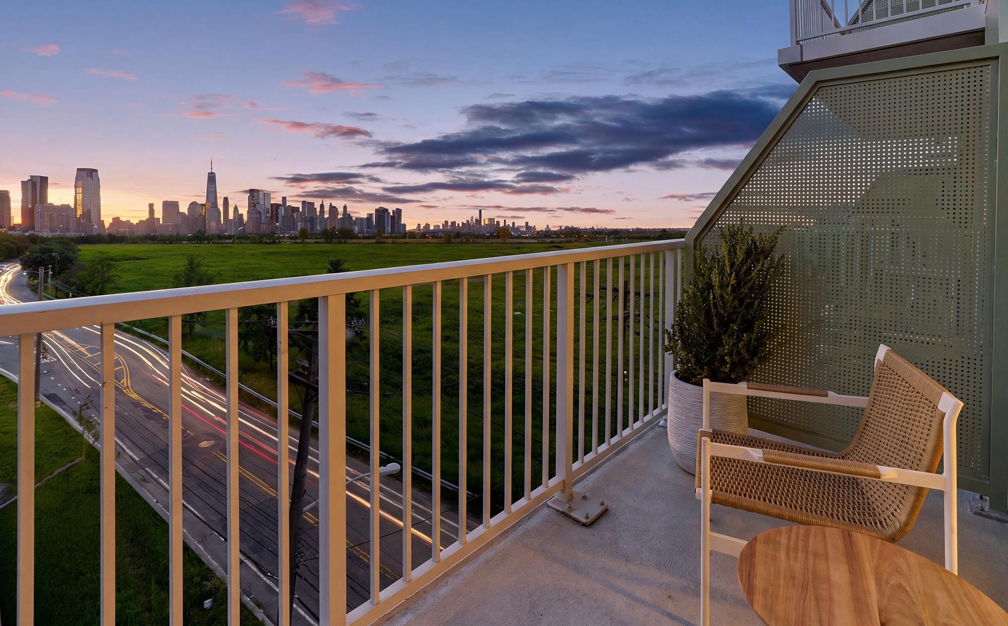 189 PHILLIP ST Unit: E1209