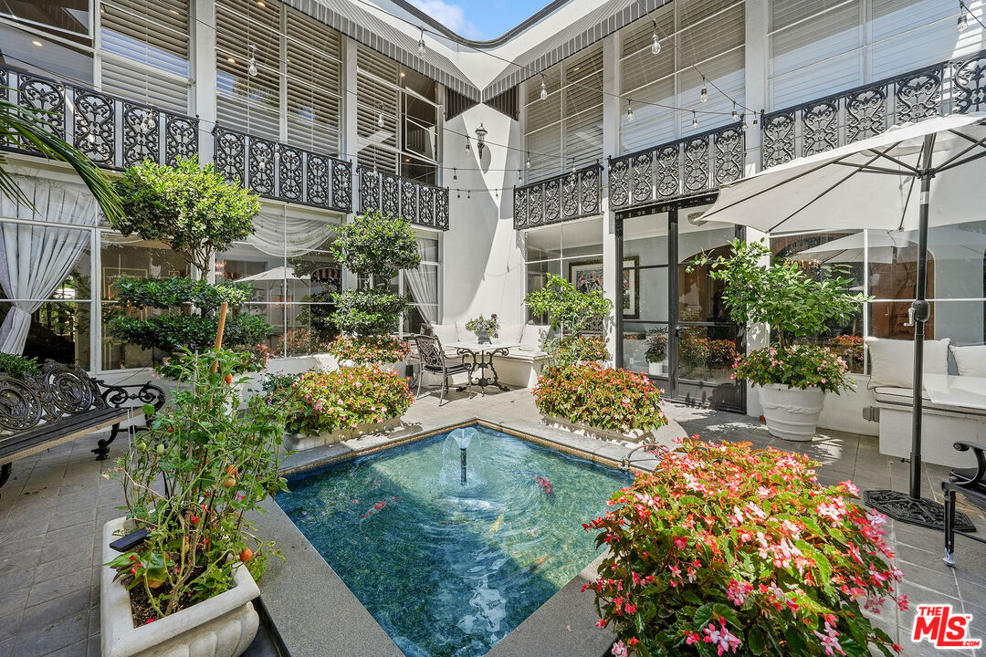 717 N Rodeo Dr