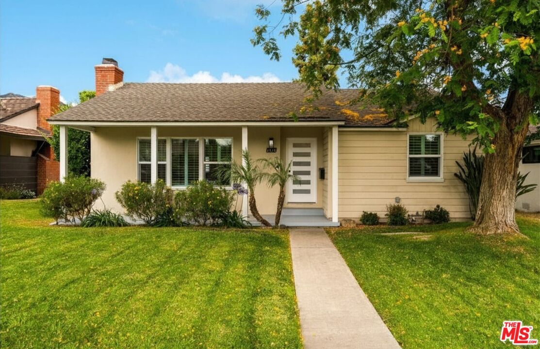 2616 N Buena Vista St