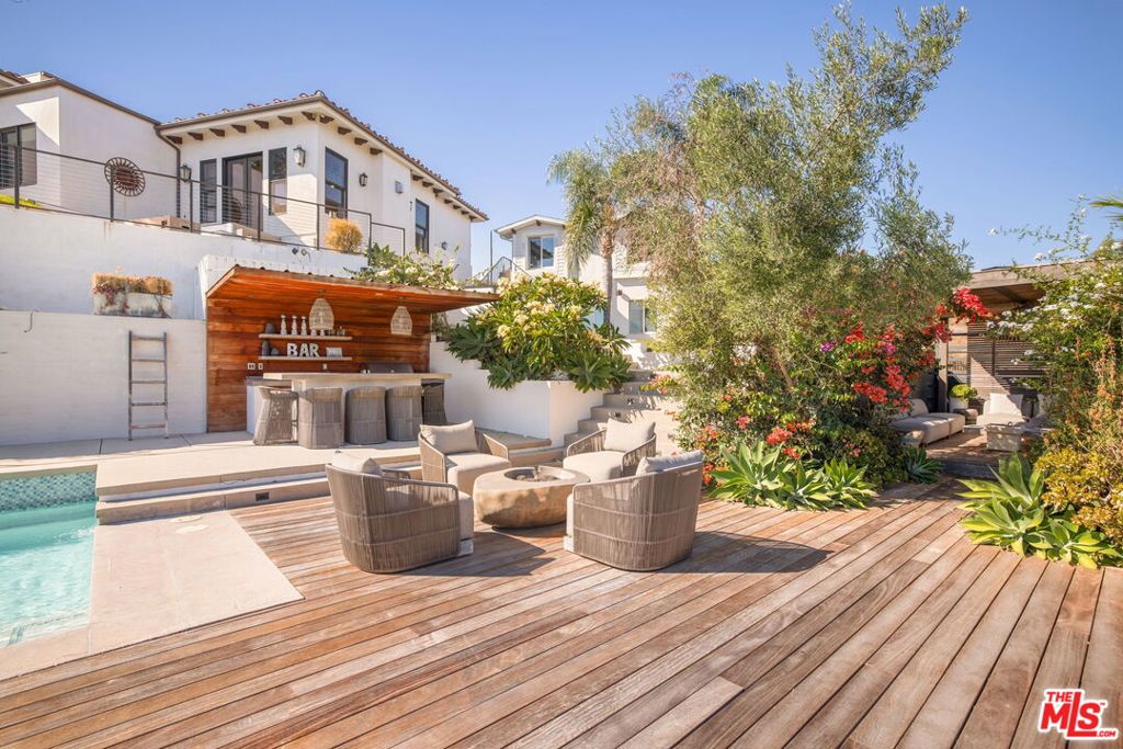 6271 Zuma Mesa Drive