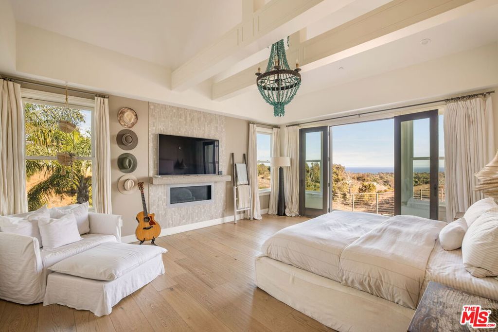 6271 Zuma Mesa Drive