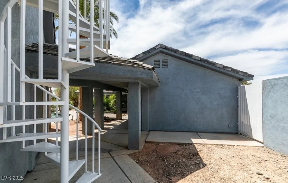 6520 Turtle Hill Road