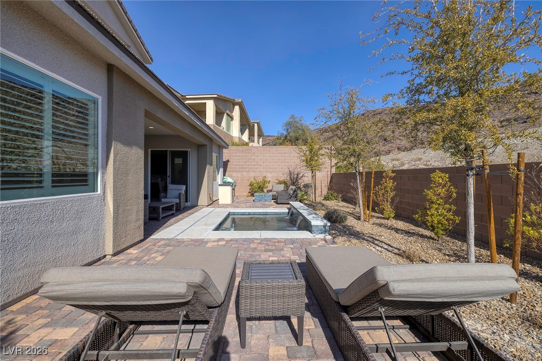 12 Hilltop Crest Street