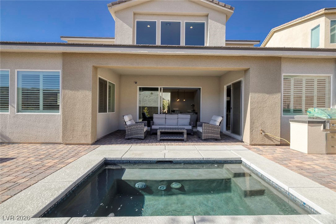 12 Hilltop Crest Street