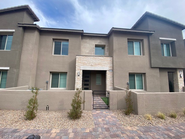 600 North Carriage Hill Drive 1002