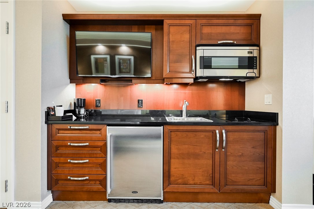 125 East HARMON Avenue 3309