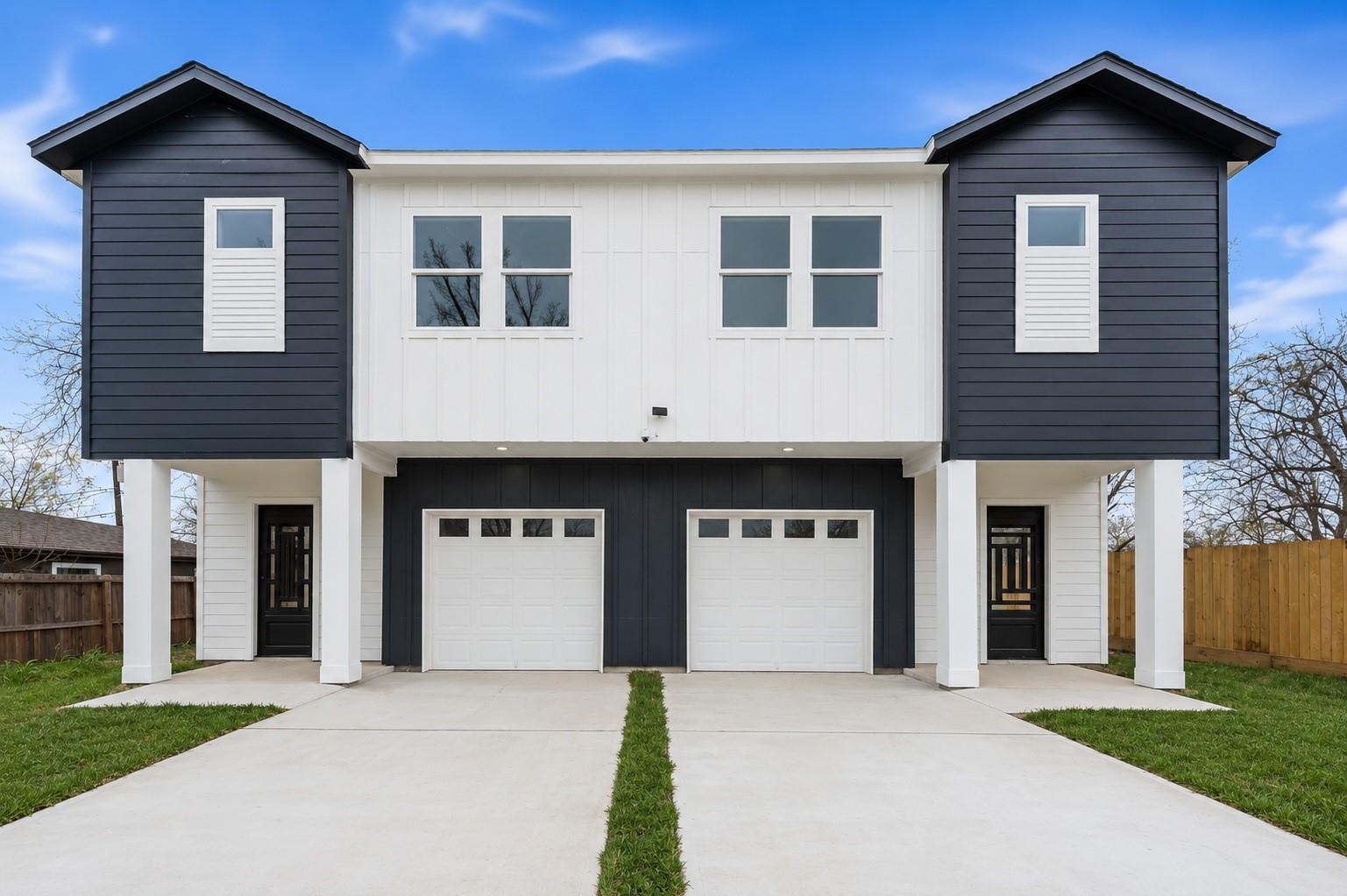 4125 Clover St Unit: A/B