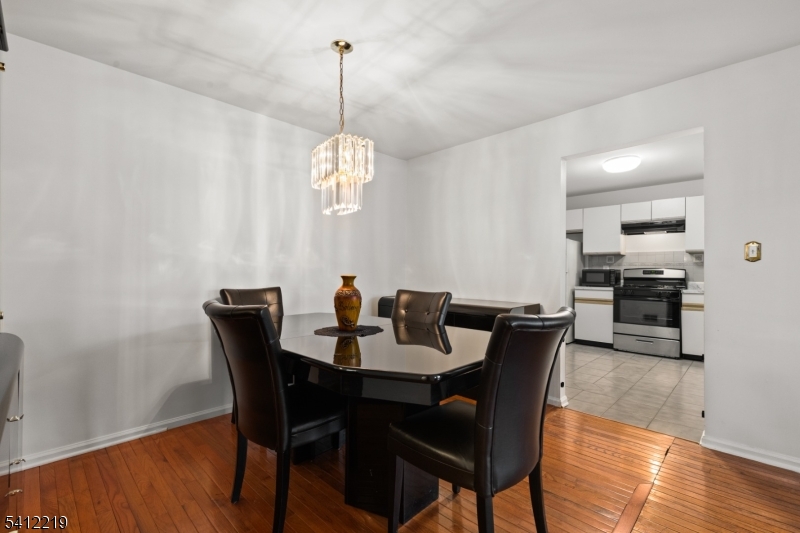50 Pine St 9G