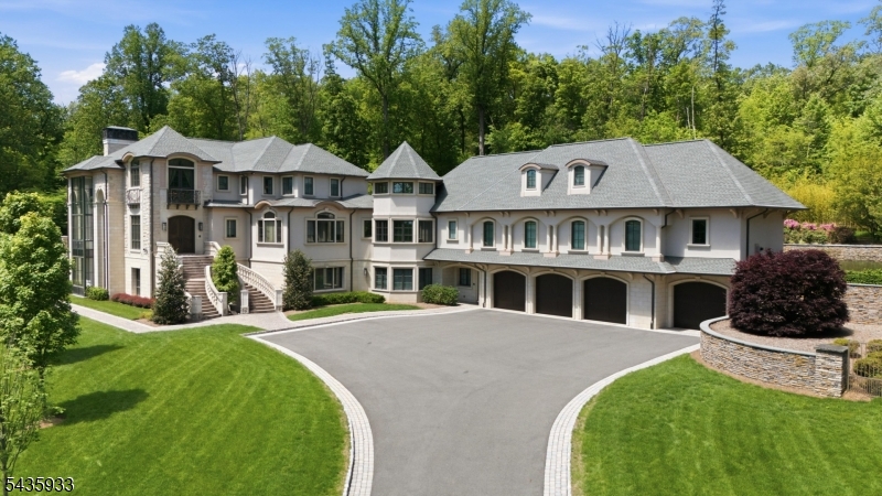 4 MASON HILL ROAD