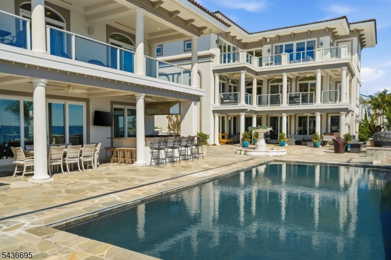 3331-3333 LONG POINT DRIVE