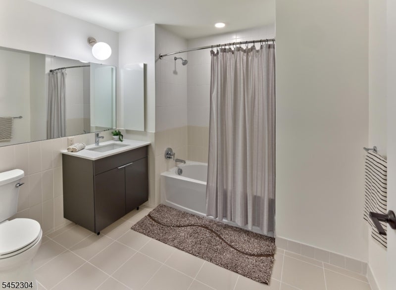 189 Phillip St 1205