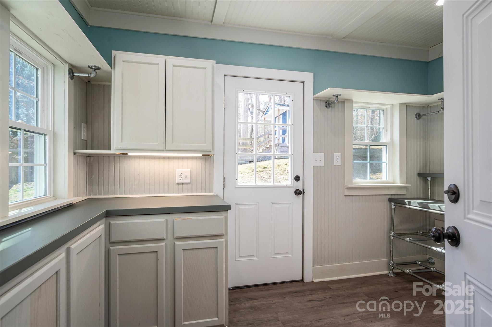 939 Dameron Road