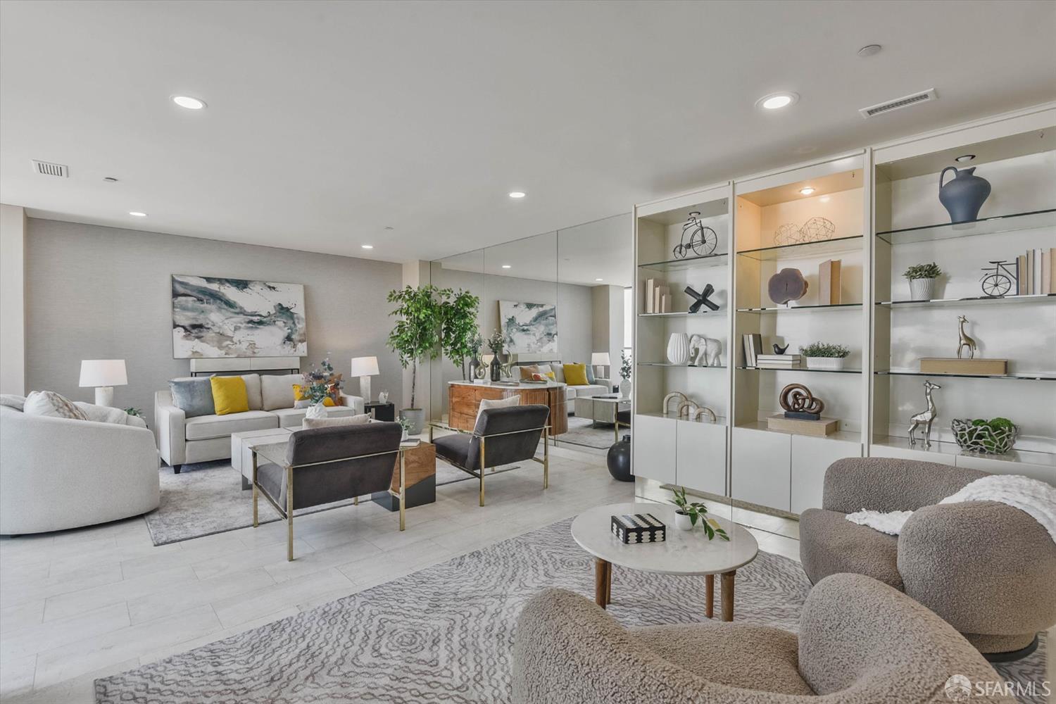 611 Washington Street # 2105