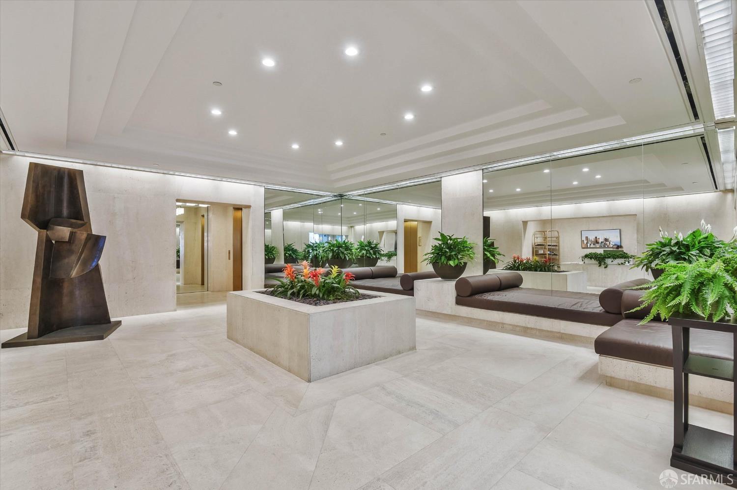 611 Washington Street # 2105