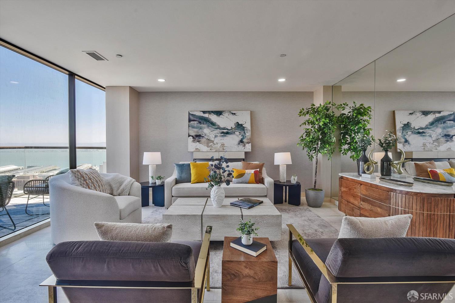 611 Washington Street # 2105