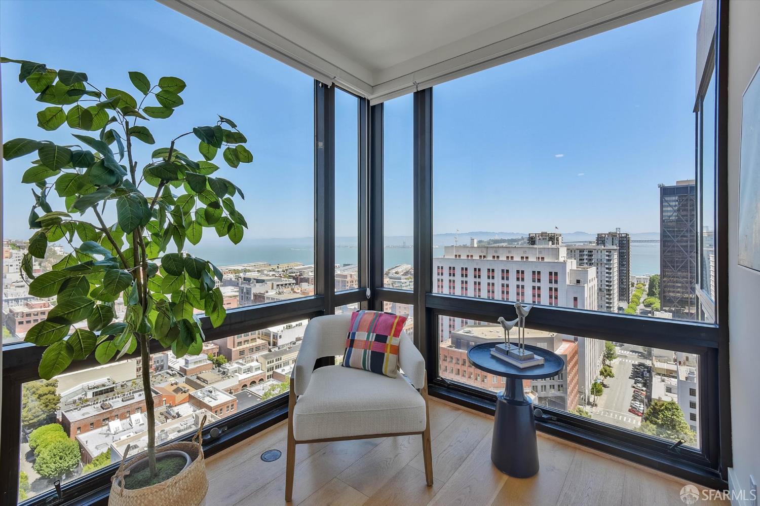 611 Washington Street # 2105