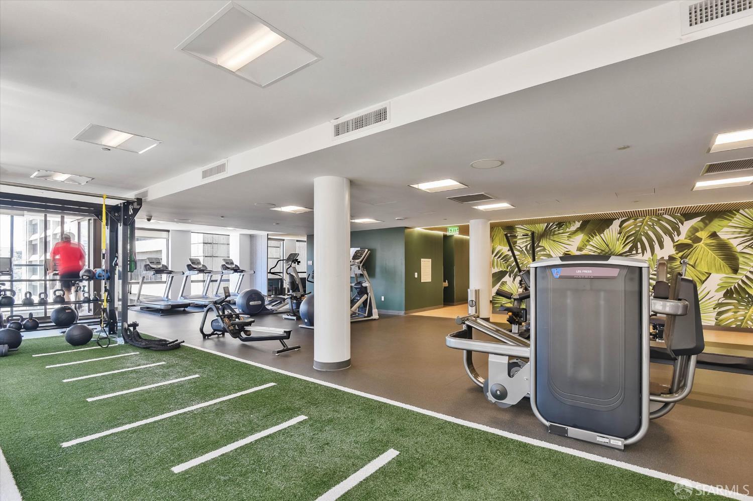 611 Washington Street # 2105