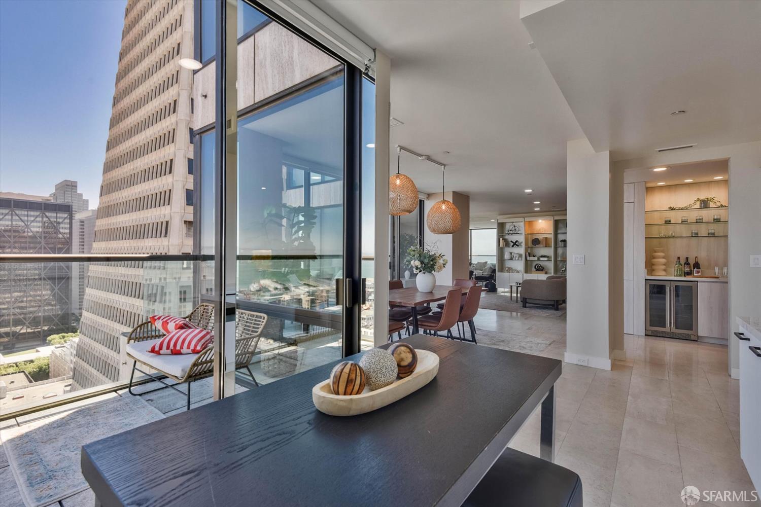 611 Washington Street # 2105