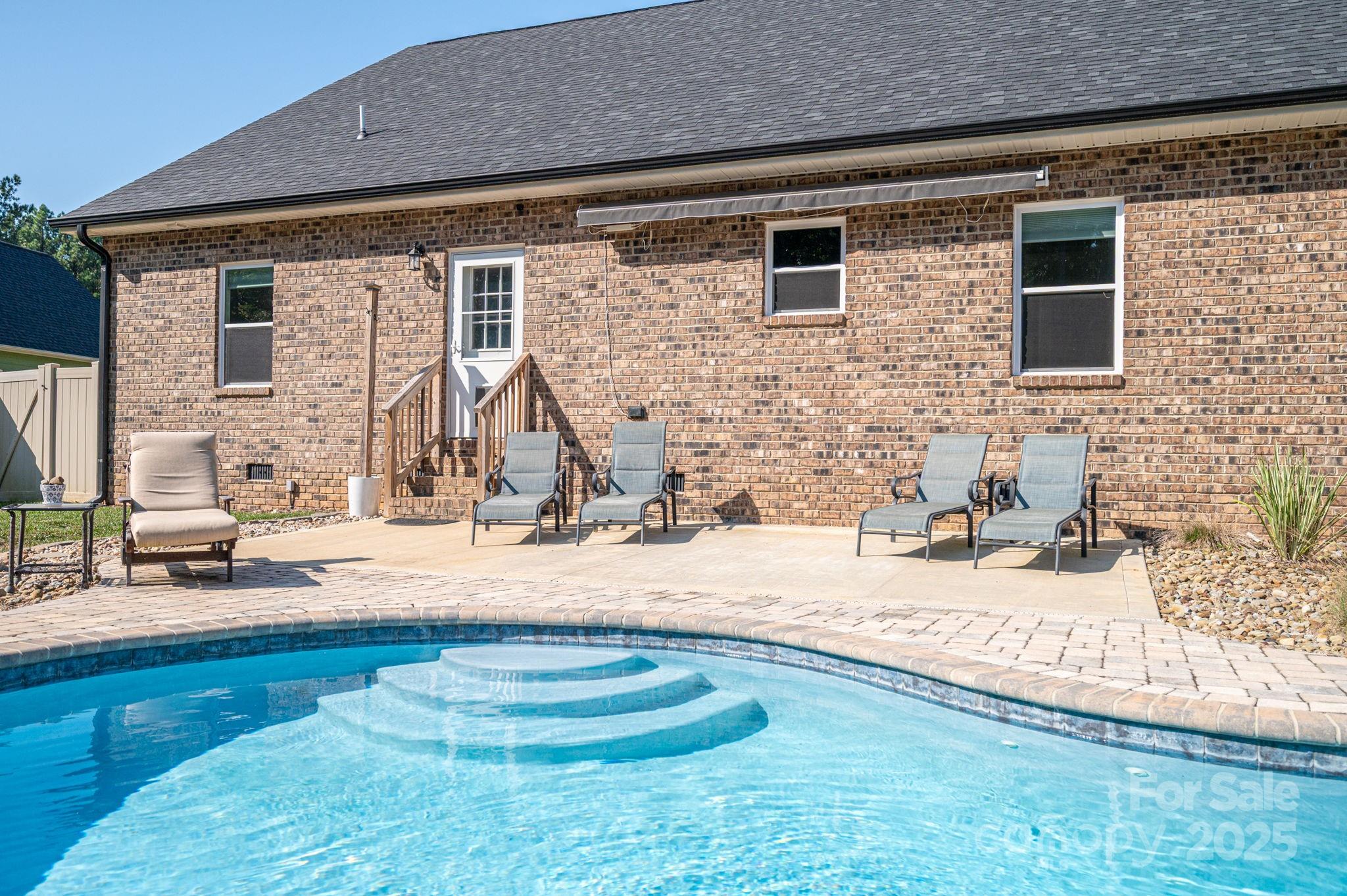 1076 Furnace Road