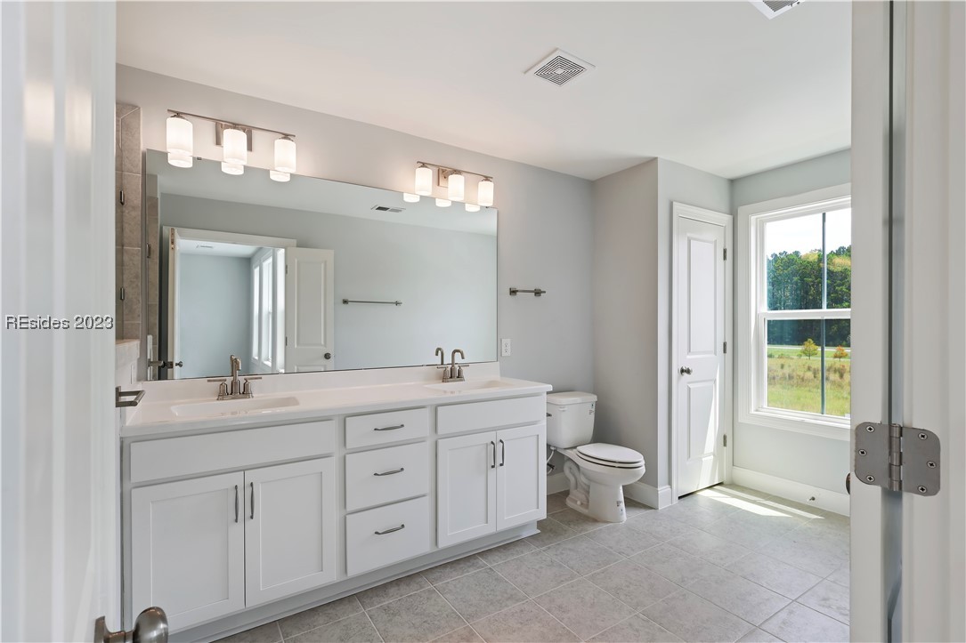12 Marlowe Way Unit: 6