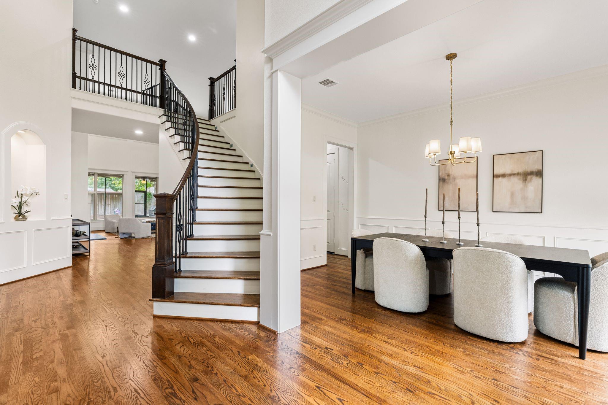 1418 Du Barry Lane