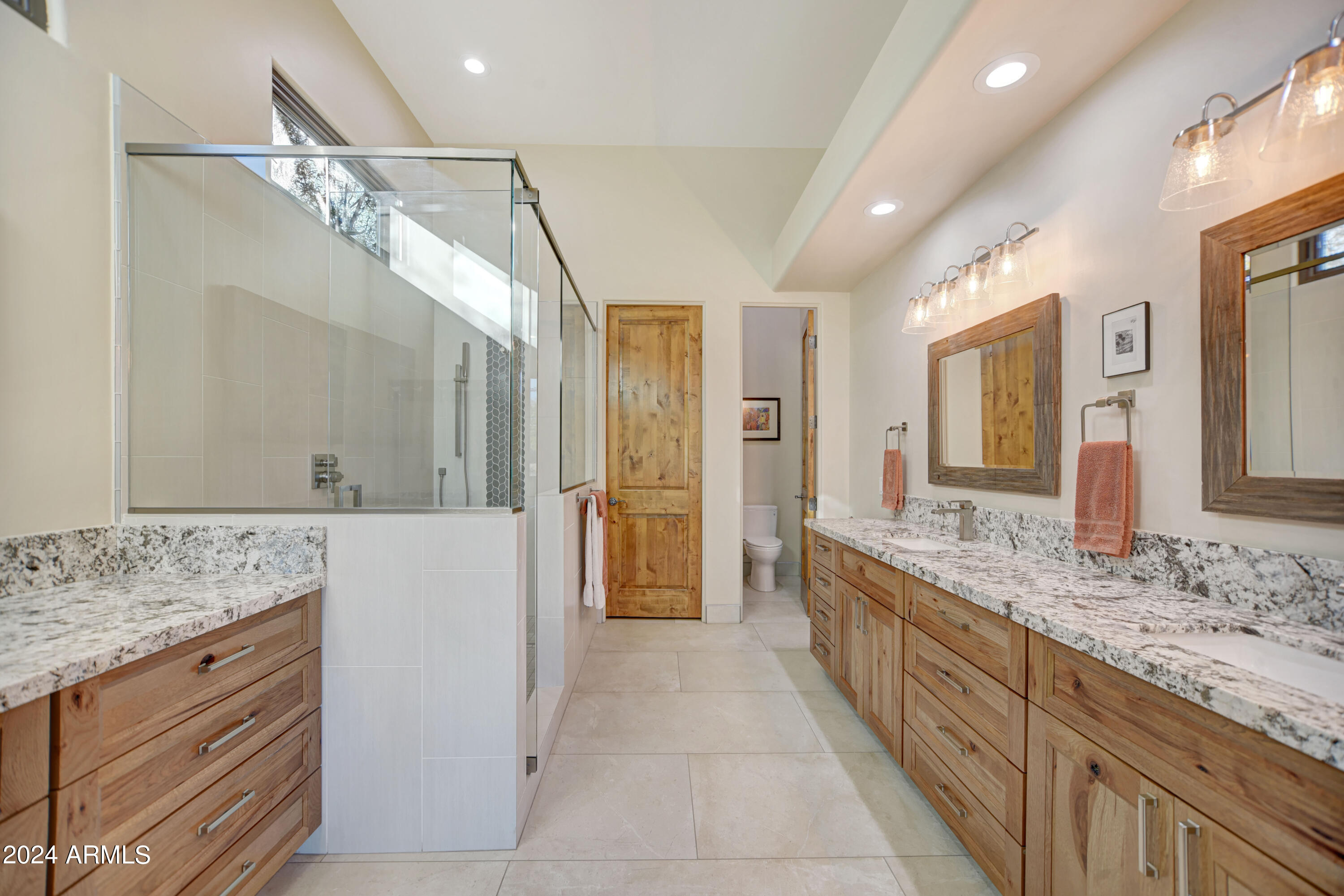 6330 E FLAT IRON Loop