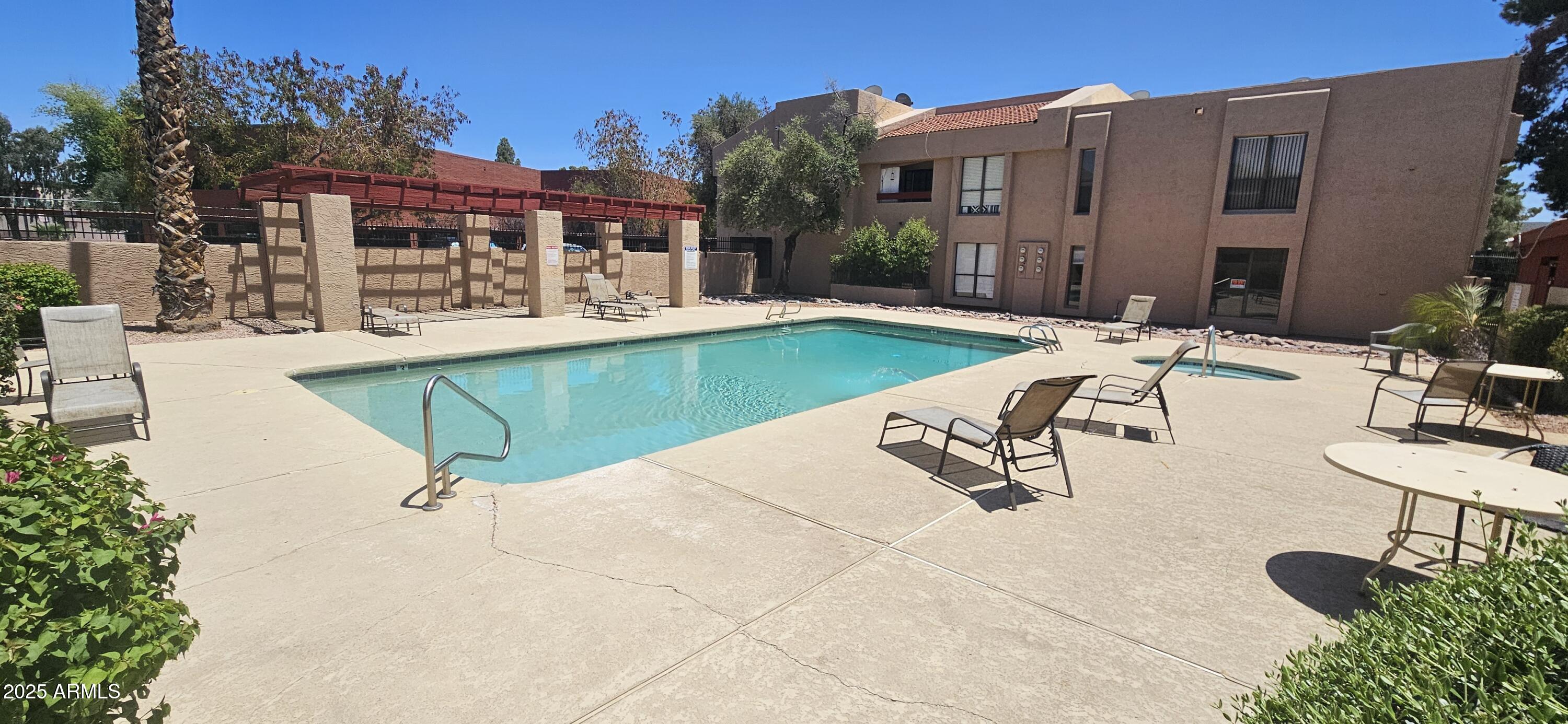 3131 W COCHISE Drive, 256