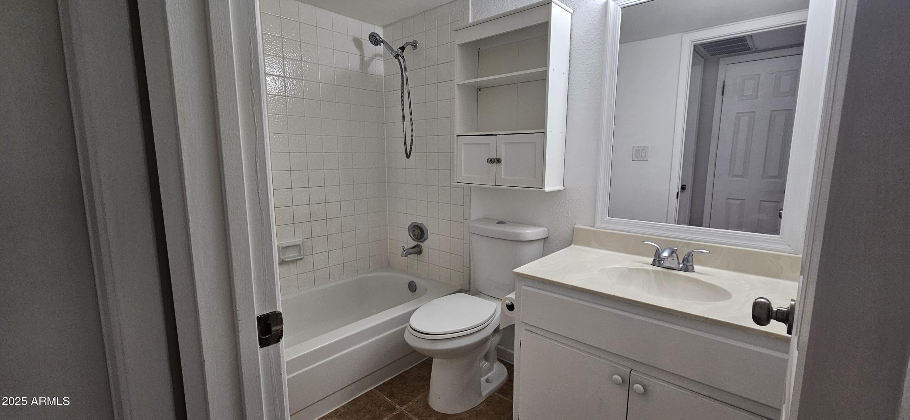3131 W COCHISE Drive, 256