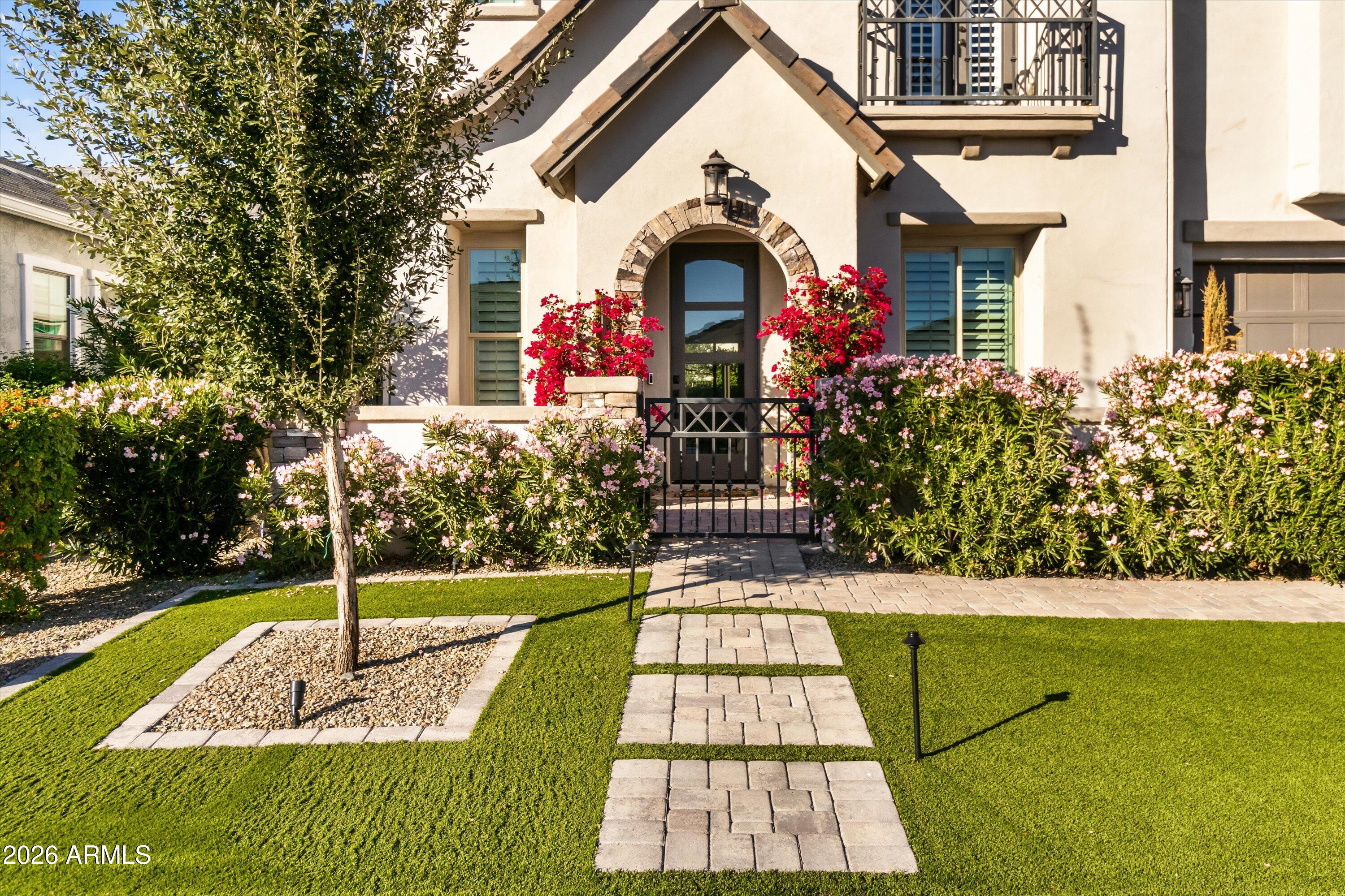 2278 E WARBLER Road