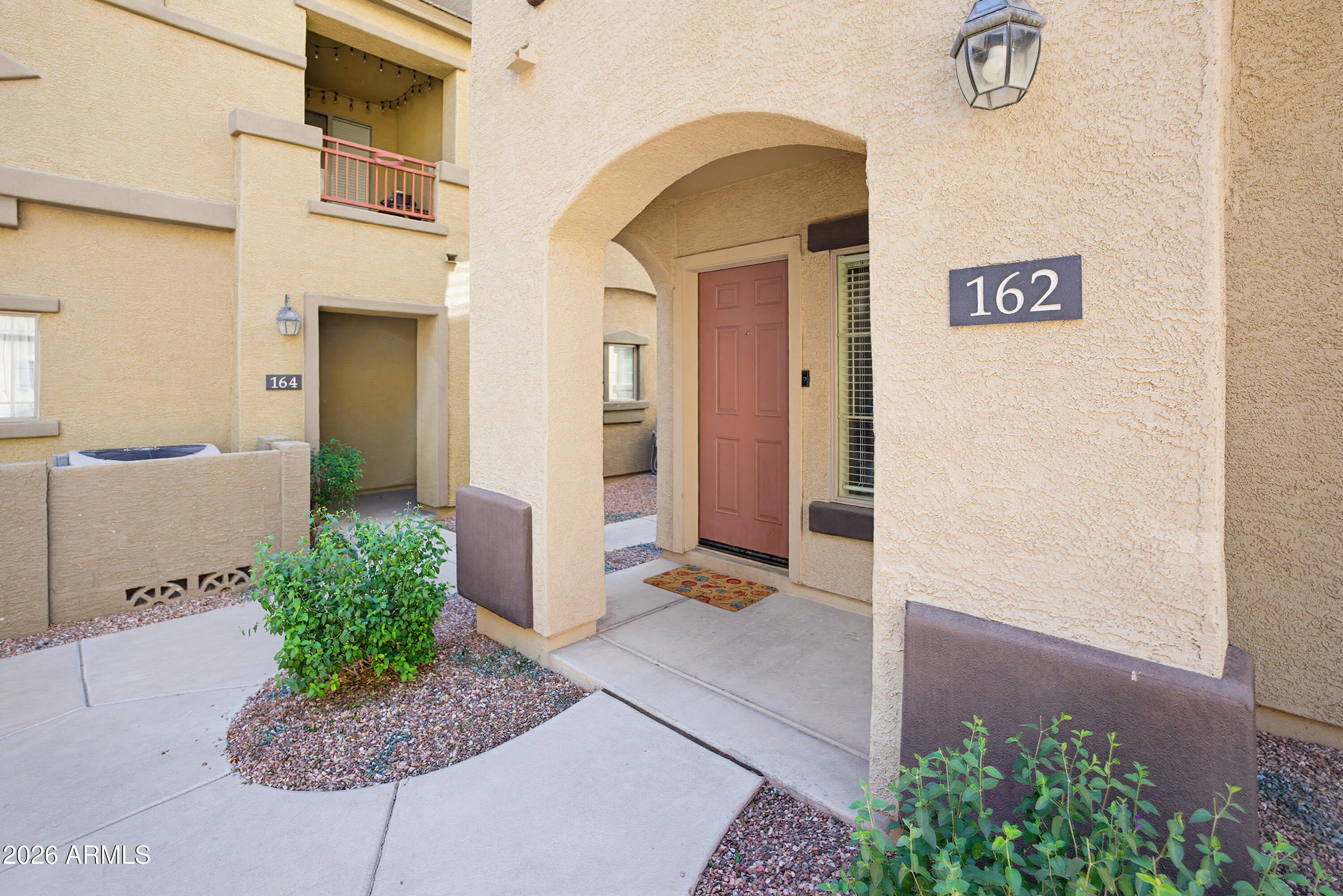 3250 W GREENWAY Road 162