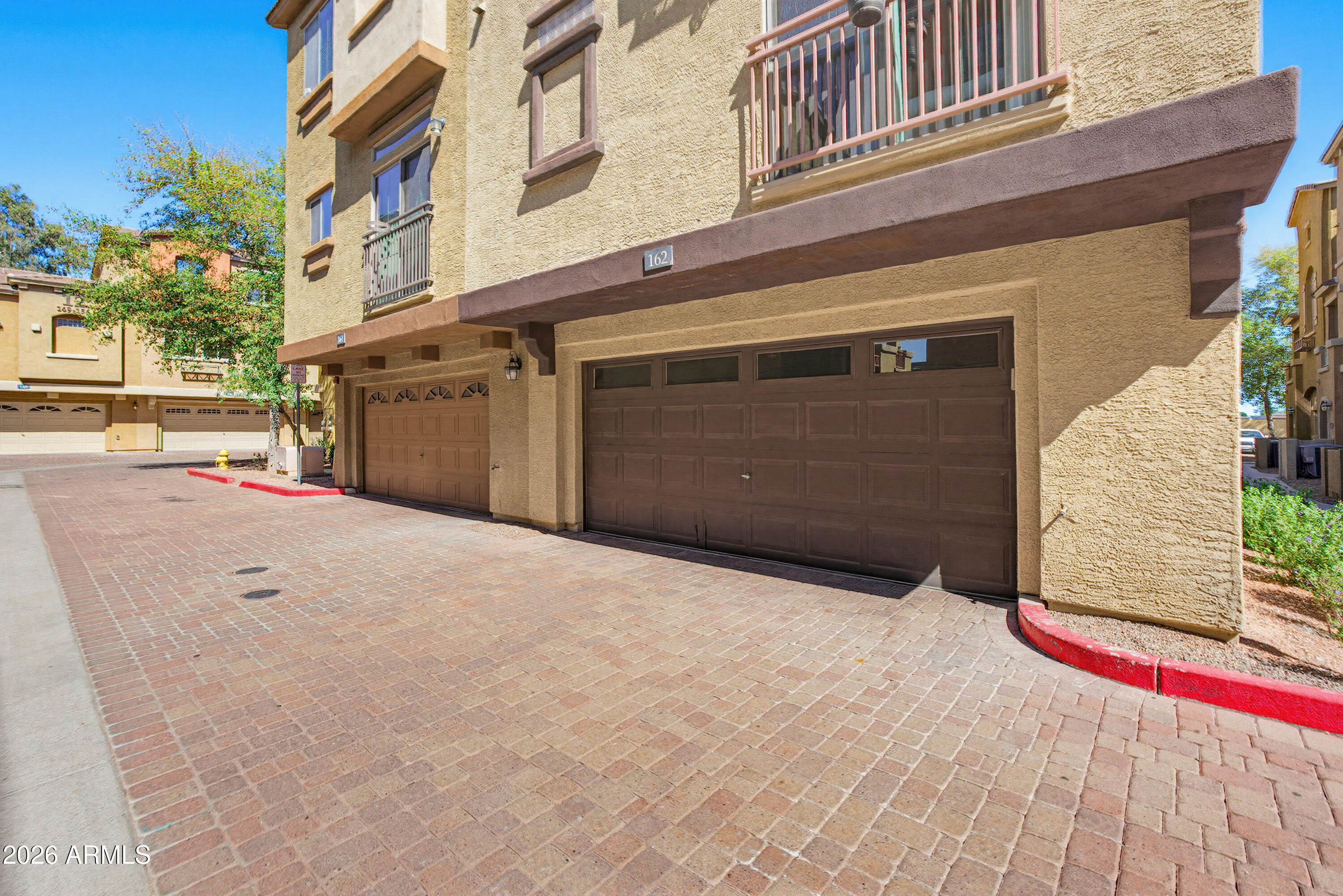3250 W GREENWAY Road 162