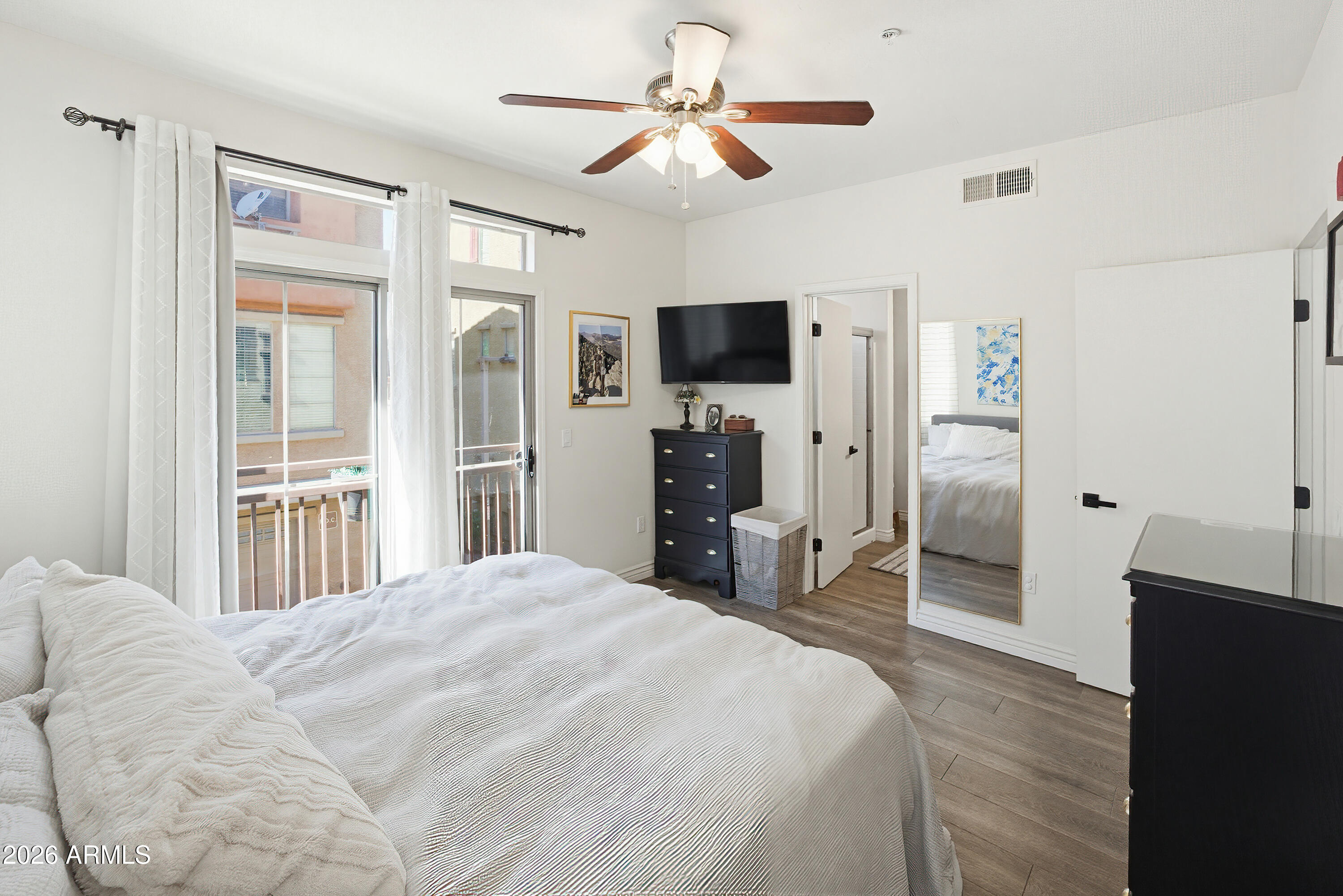 3250 W GREENWAY Road 162