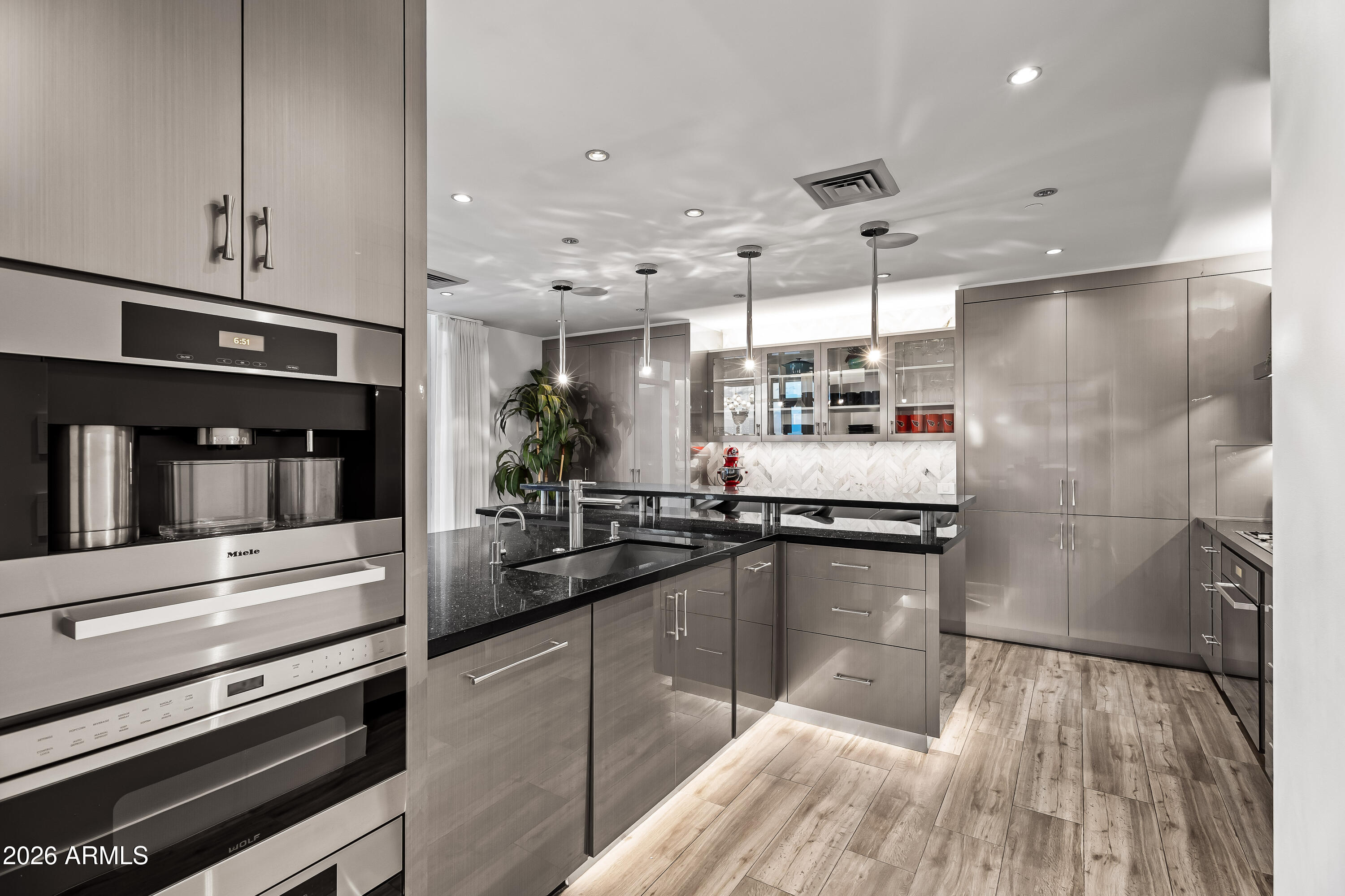 140 E RIO SALADO Parkway 1201