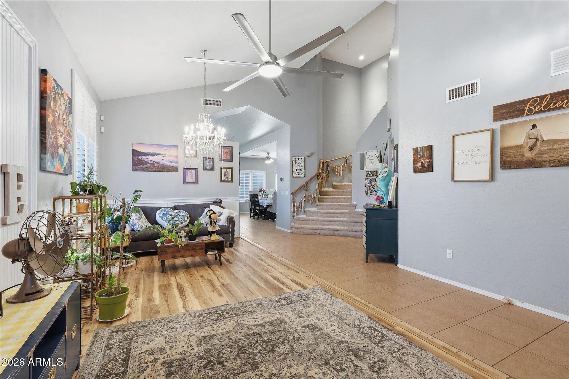 2130 N CYPRESS POINT Way