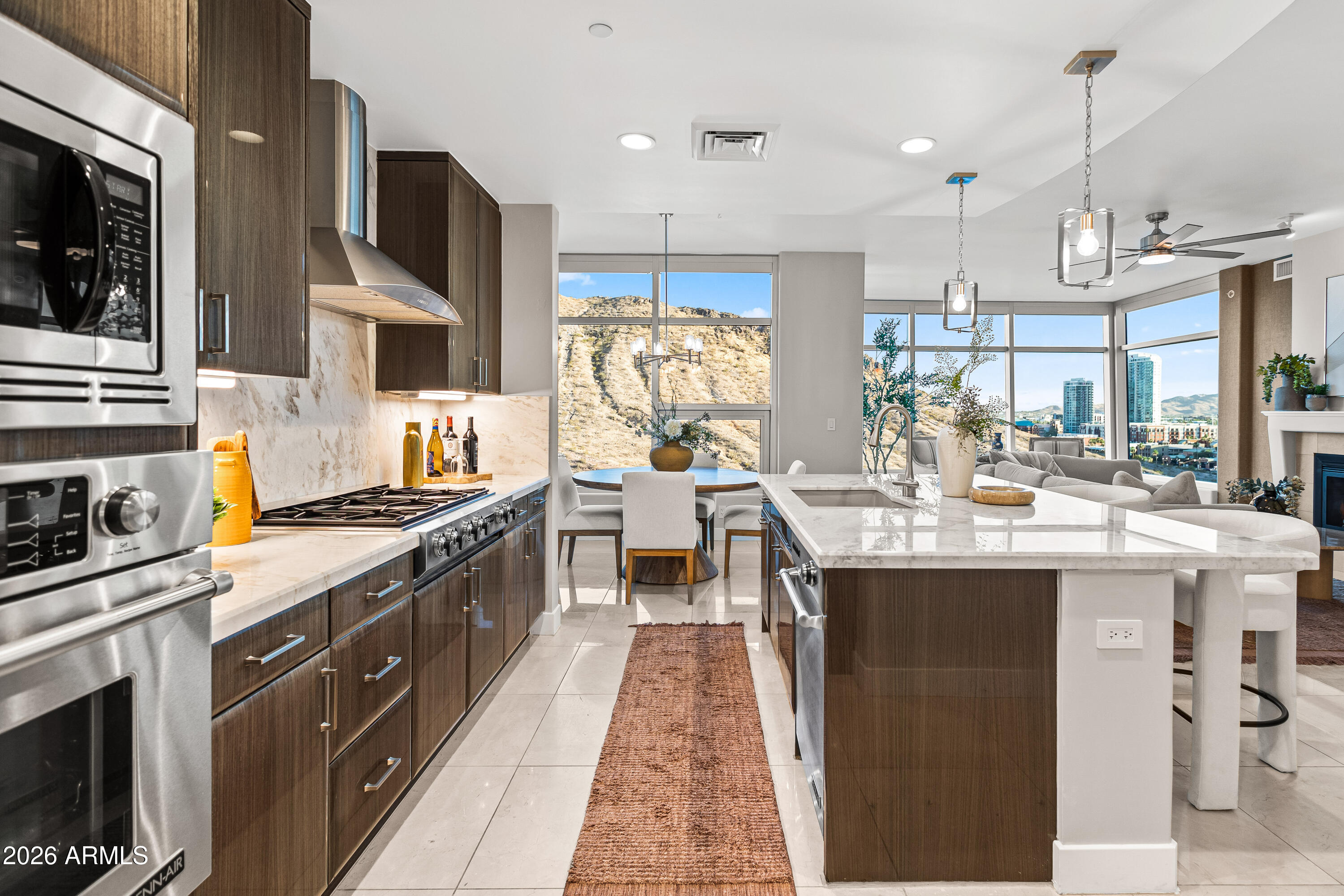 140 E RIO SALADO Parkway 1101