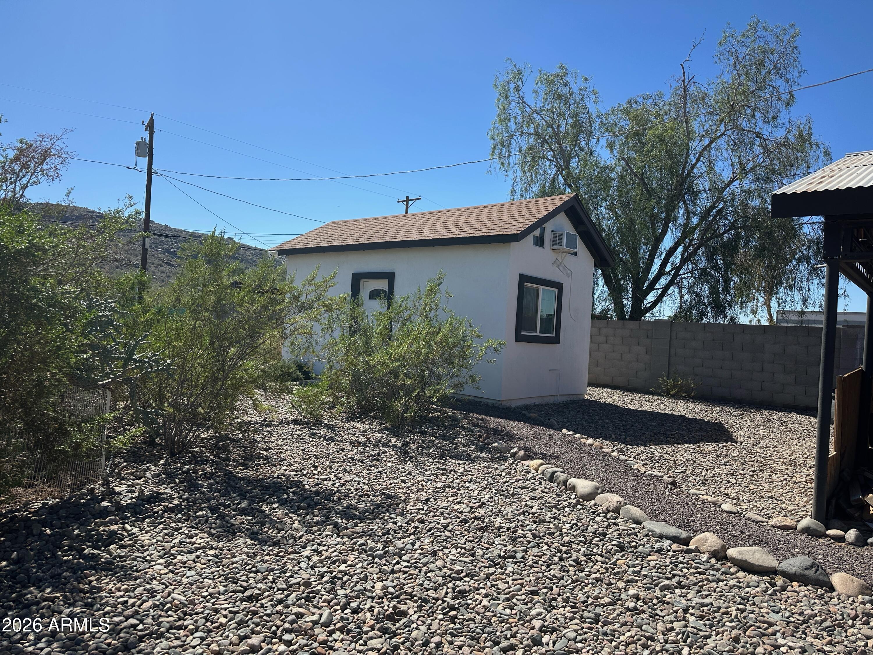 2621 E SOUTH MOUNTAIN Avenue