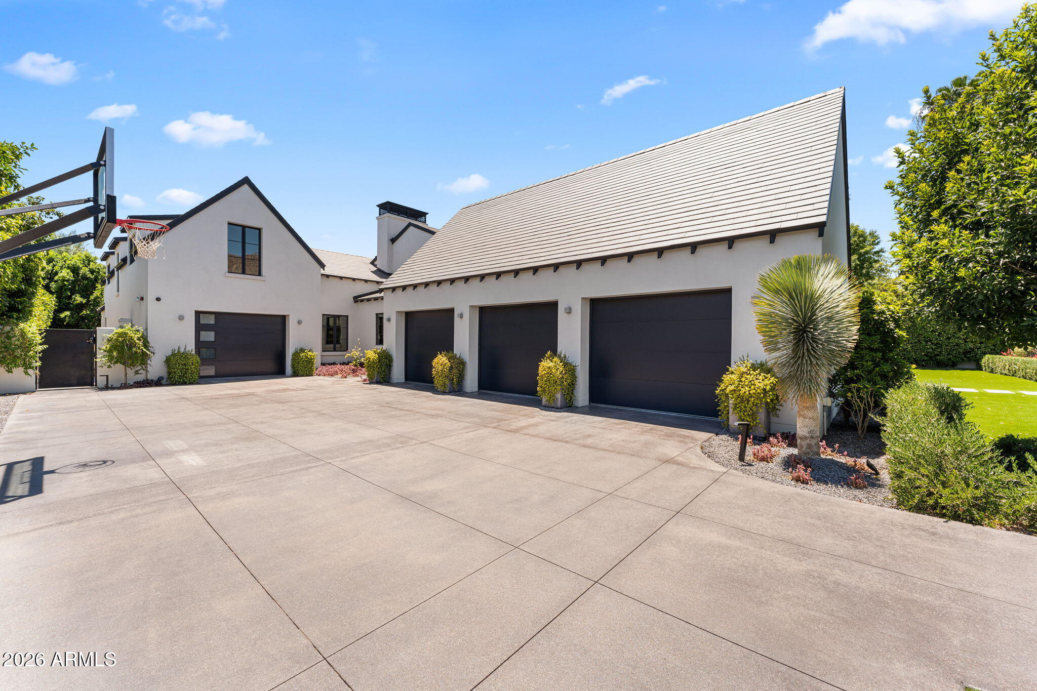 5843 E CALLE DEL SUD