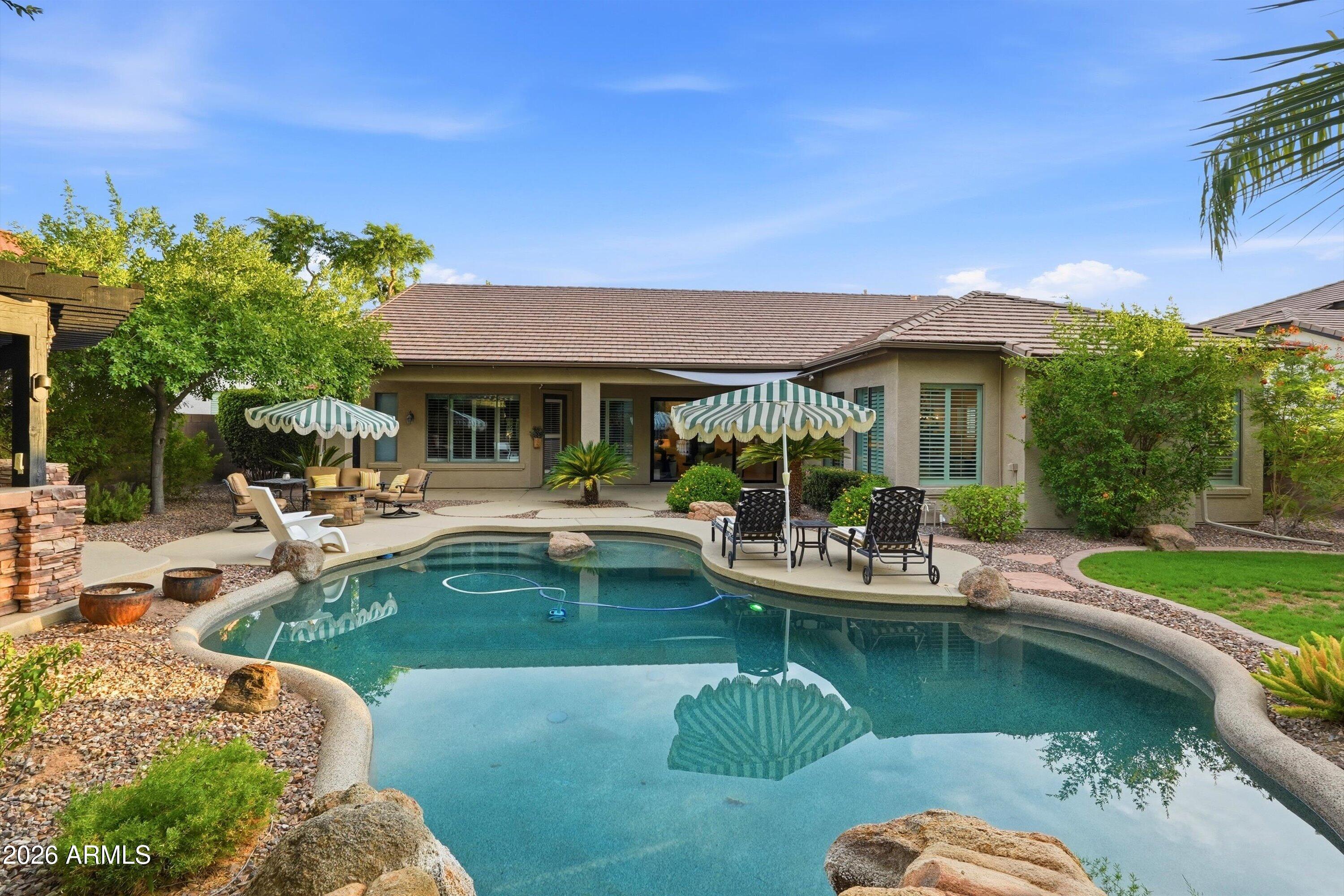 4432 E ARBOR Drive