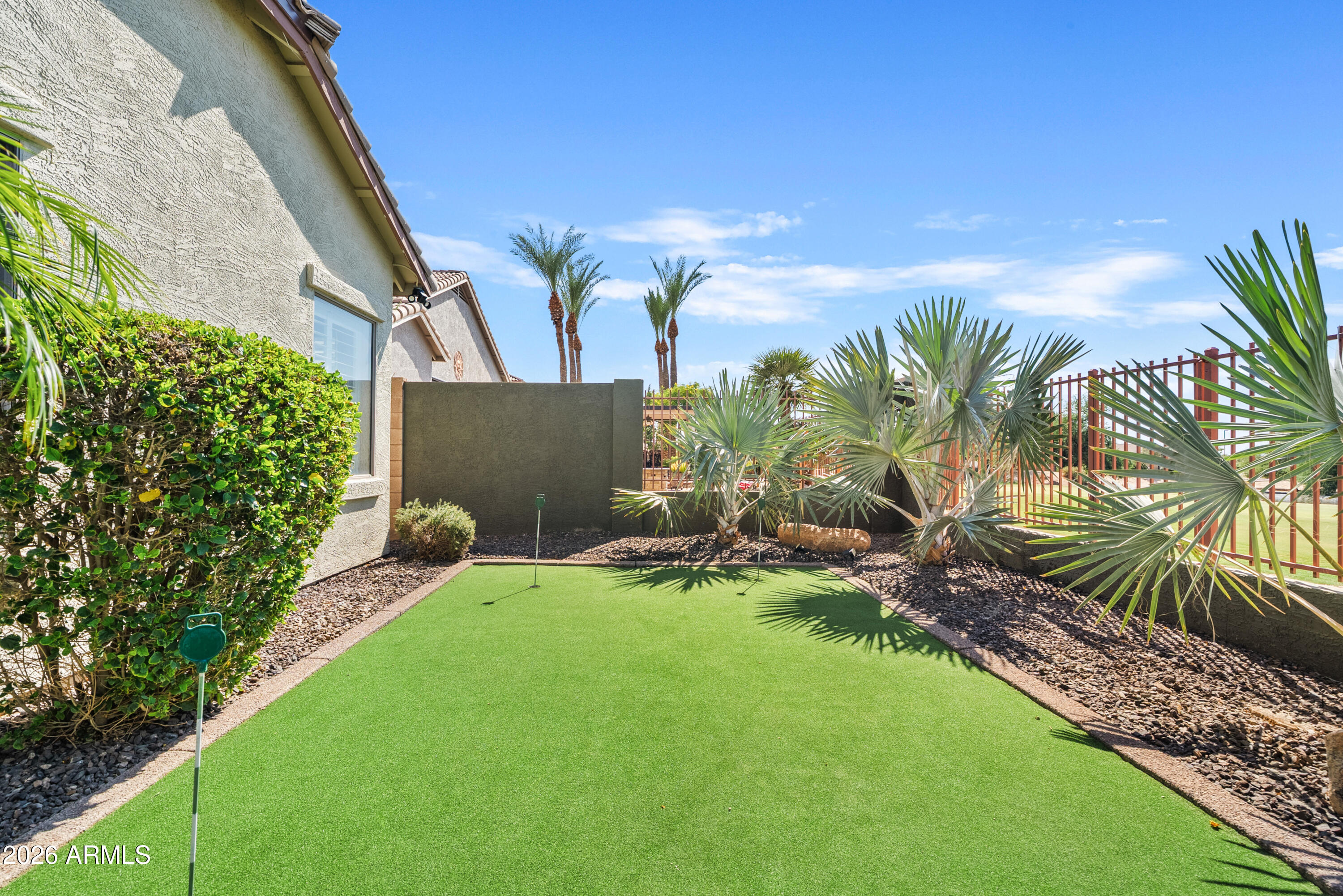 4064 E CLUBVIEW Drive