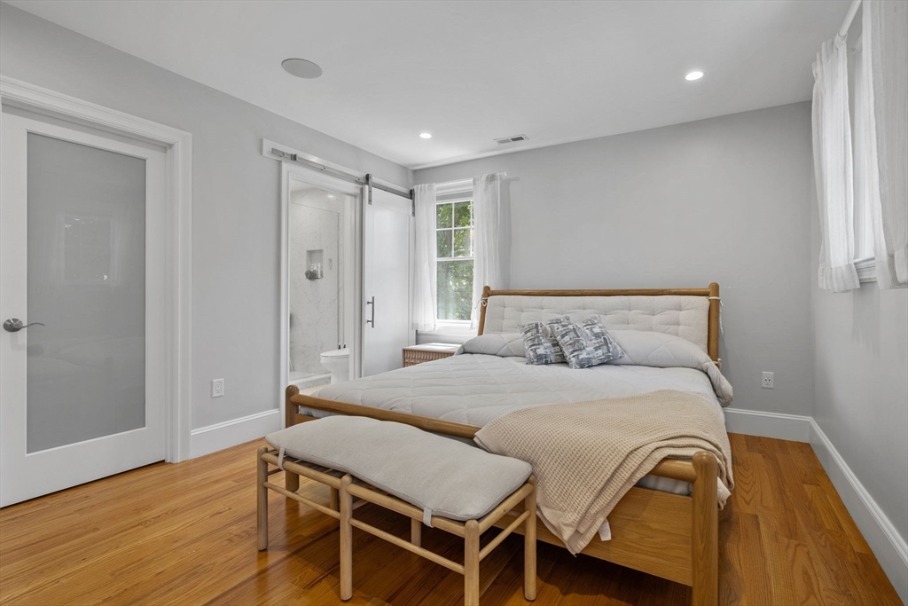4 Coyne Road # 4