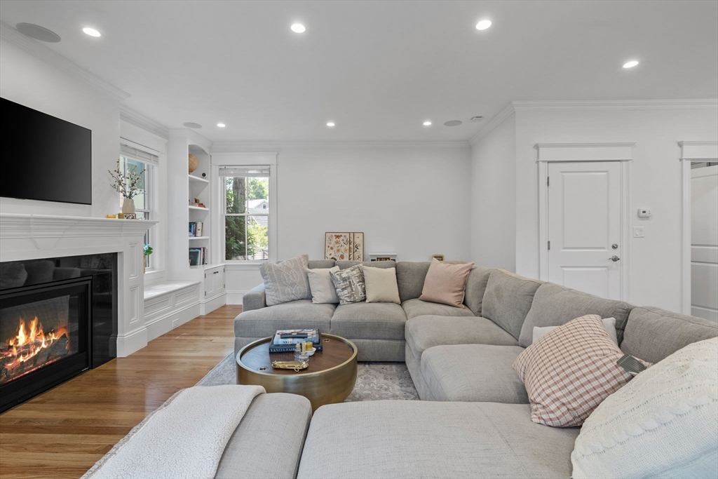 4 Coyne Road # 4