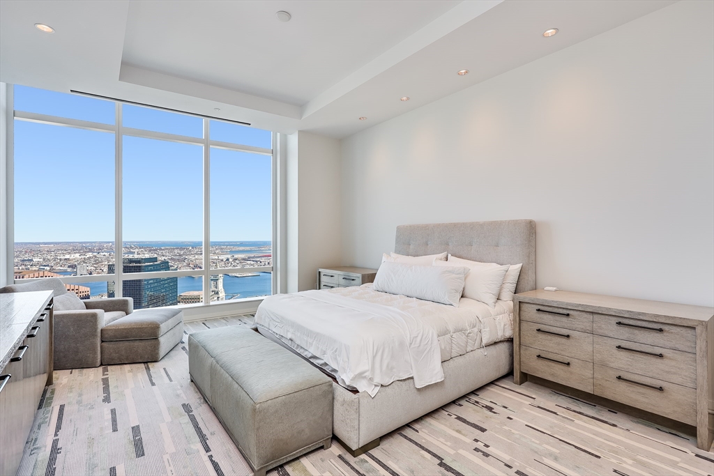 1 Franklin St Unit: PH4B