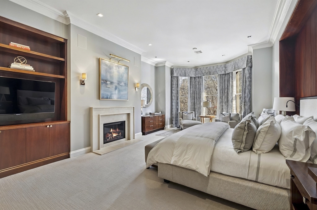 55 Commonwealth Avenue